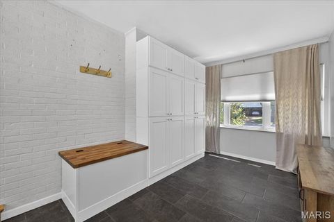 Tiny photo for 415 Larkhill Court, Webster Groves, MO 63119 (MLS # 26030157)