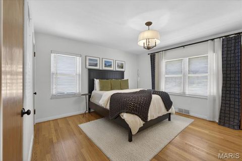 Tiny photo for 415 Larkhill Court, Webster Groves, MO 63119 (MLS # 26030157)