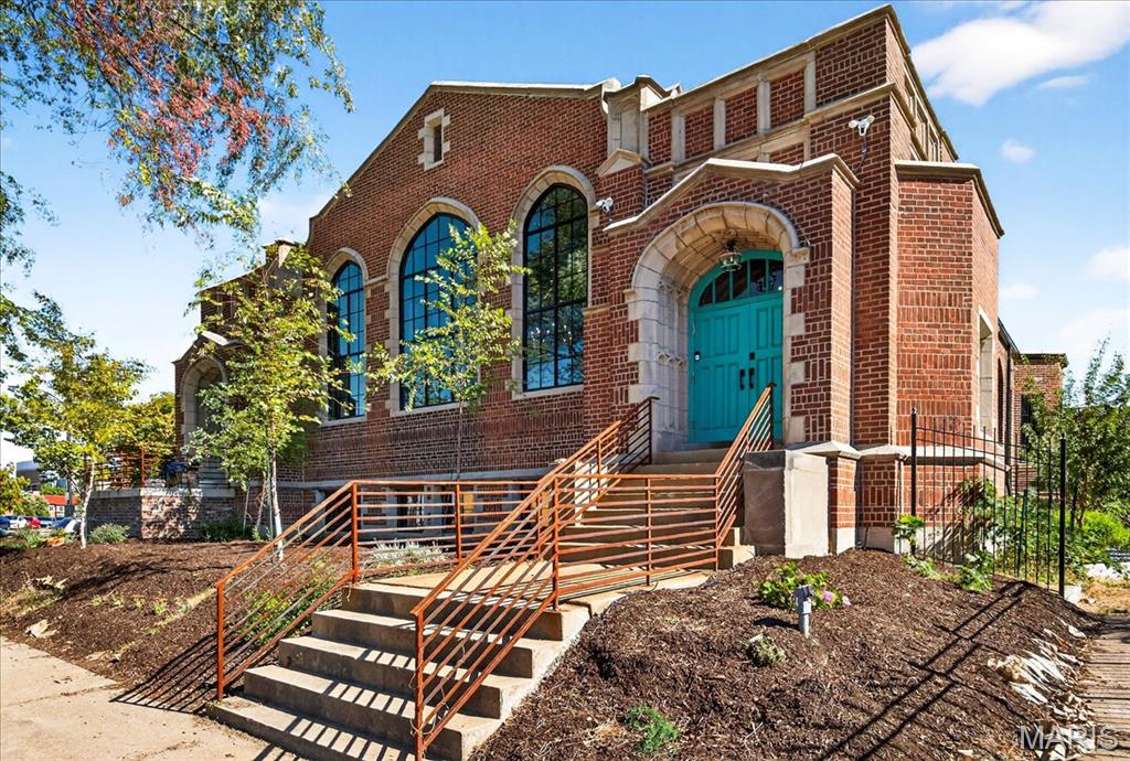 1034 S Kingshighway Boulevard