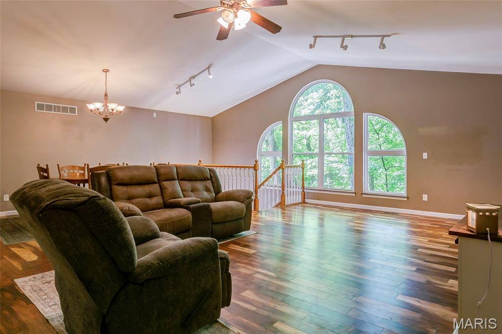 Lake Sherwood Estates - Residential