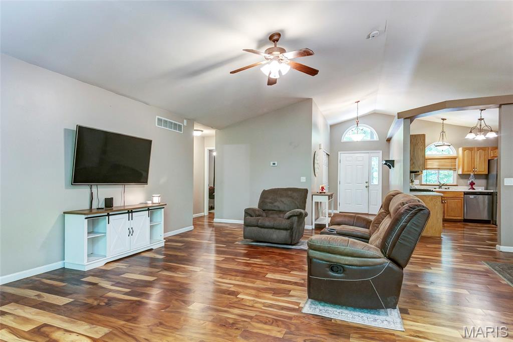 Lake Sherwood Estates - Residential