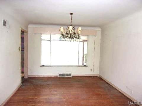 Tiny photo for 8 Price Meadows Drive, St Louis, MO 63132 (MLS # 26047135)