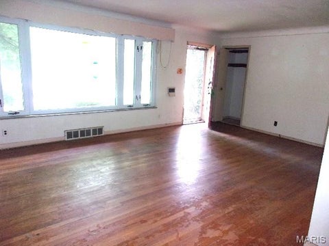 Tiny photo for 8 Price Meadows Drive, St Louis, MO 63132 (MLS # 26047135)