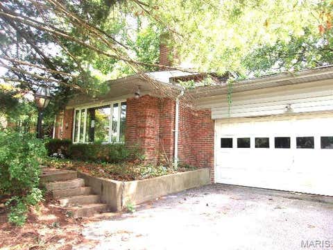Photo of 8 Price Meadows Drive, St Louis, MO 63132 (MLS # 26047135)