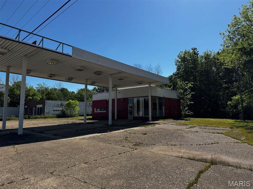 This commercial property features two buildings situated on approximately 1.5 acres, offering excellent potential for a variety of business opportunities. With high traffic exposure and strong visibility, the property is well suited for retail, office space, service businesses, storage, or investment purposes. The spacious lot provides ample parking and room for expansion or additional development. Its convenient access and prime commercial location make this a versatile property with endless possibilities for owner-users or investors alike.