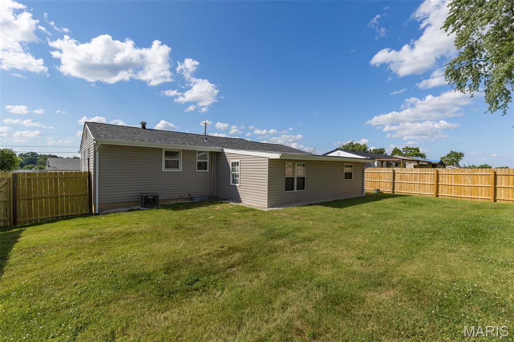 1492 Donna Drive