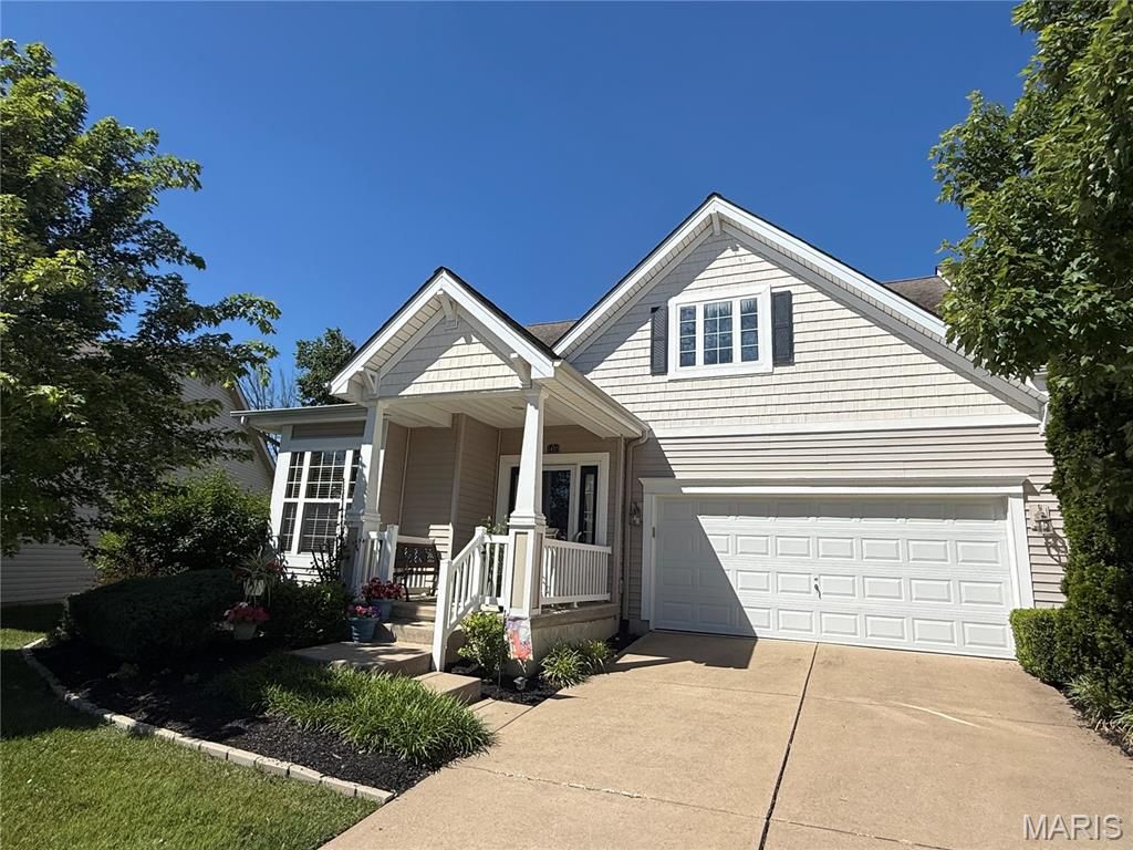 Photo of 1437 Colonial Drive, St Charles, MO 63304 (MLS # 26037728)