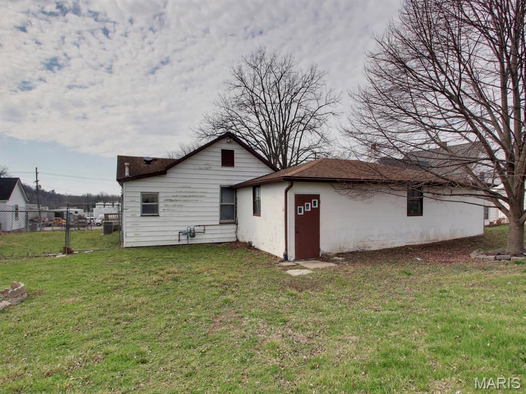 Holmes - Residential