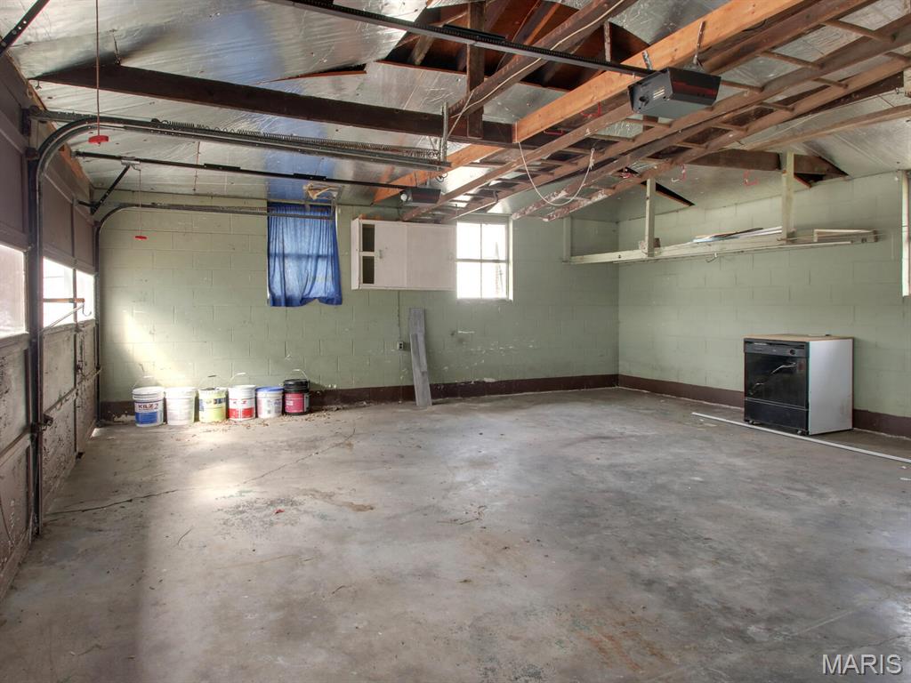 Holmes - Residential