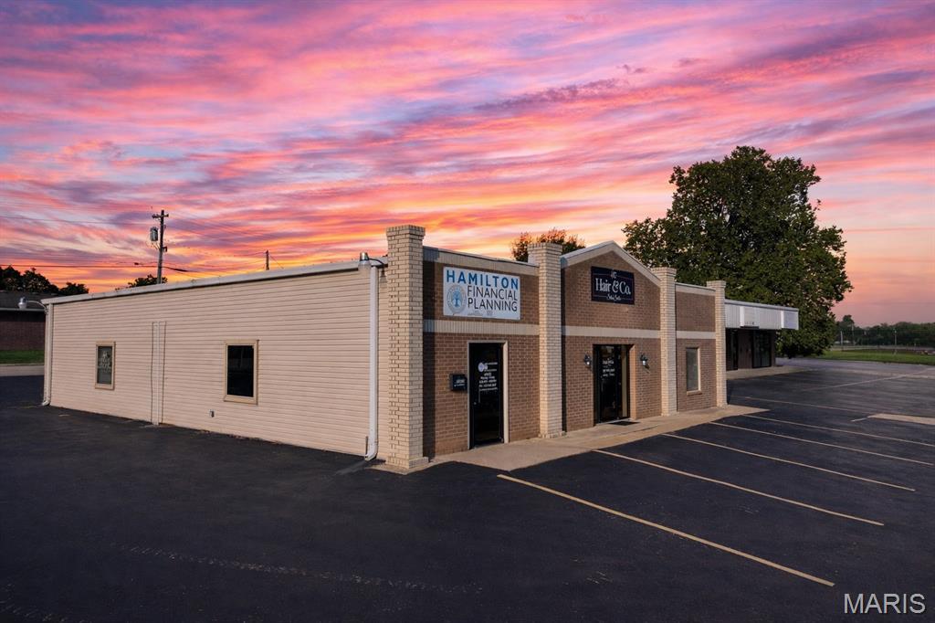 Oakhill Add - Commercial Sale