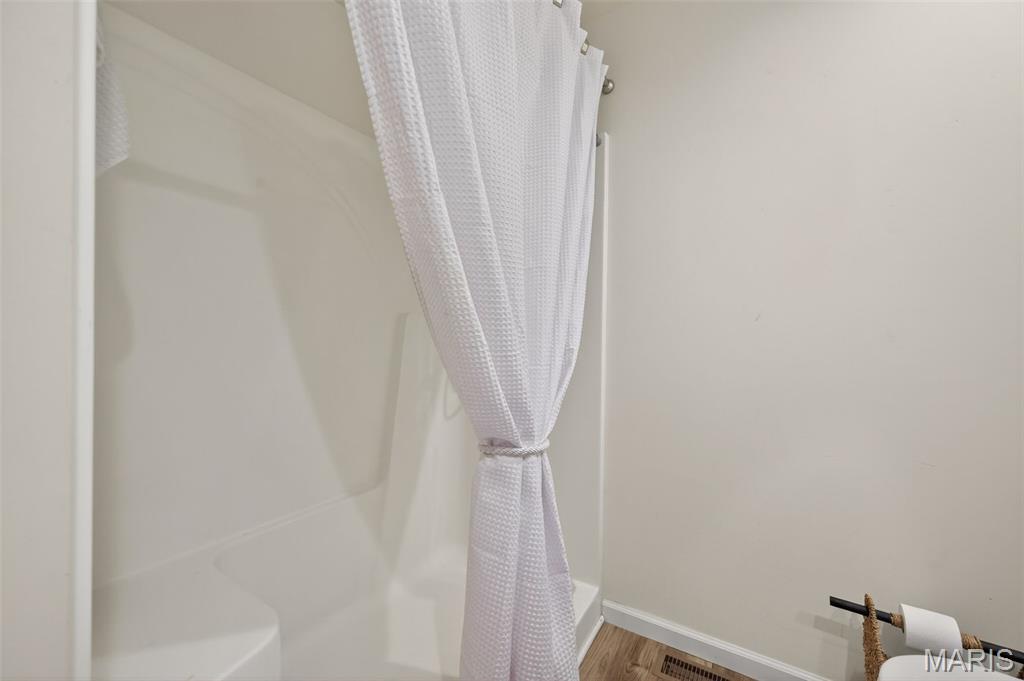 Troy, Missouri 63379, United States, 4 Bedrooms Bedrooms, ,3 BathroomsBathrooms,Residential,Active,237259