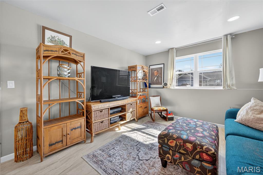 Troy, Missouri 63379, United States, 4 Bedrooms Bedrooms, ,3 BathroomsBathrooms,Residential,Active,237259