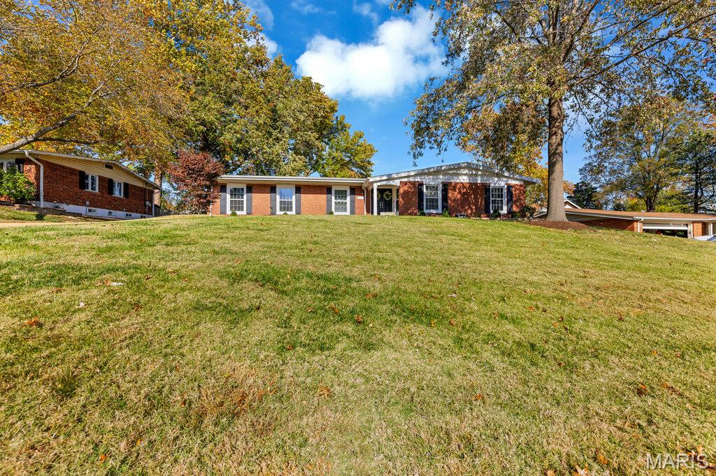 834 Westwood Drive