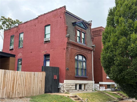 Tiny photo for 3319 Wisconsin Avenue, St Louis, MO 63118 (MLS # 26058532)