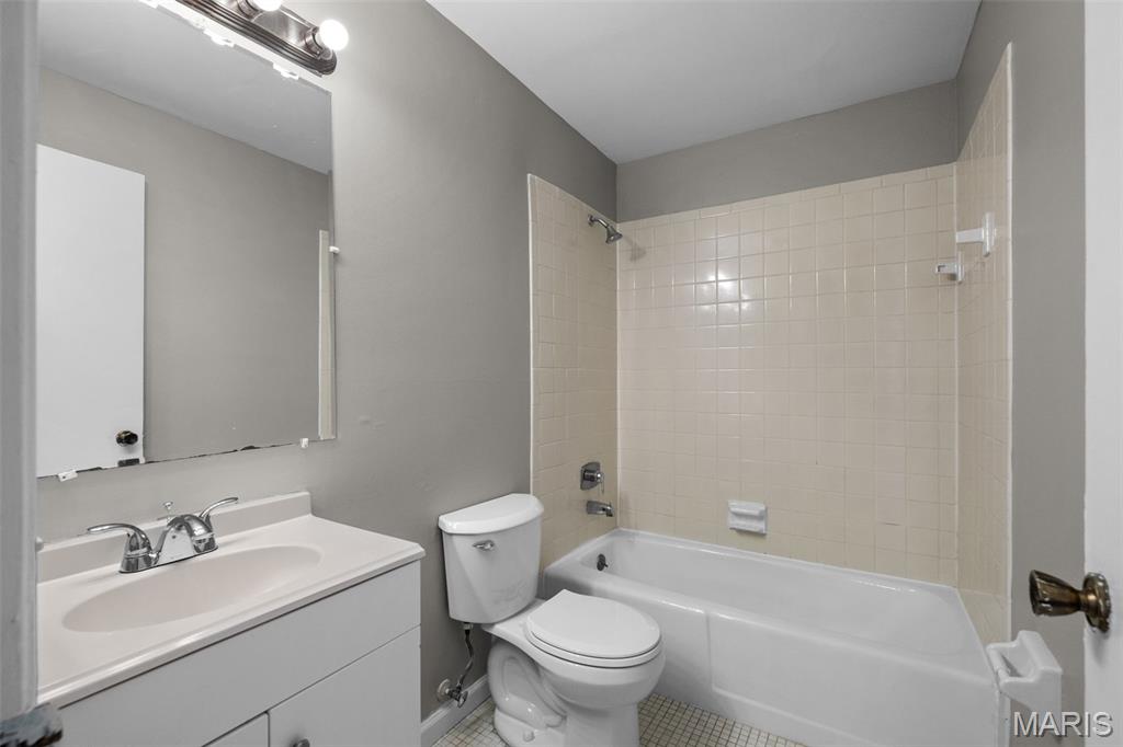 Summerwood Condo Ph Two - Residential