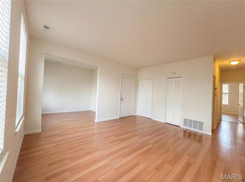 Tiny photo for 2320 Rutger Street #20D, St Louis, MO 63104 (MLS # 26018768)