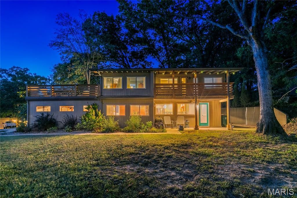 Photo of 680 Craigwoods Drive, Kirkwood, MO 63122 (MLS # 25067565)