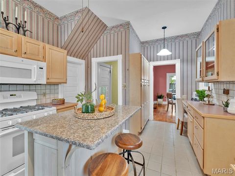 Tiny photo for 440 E Bradford Avenue, Webster Groves, MO 63119 (MLS # 26019232)