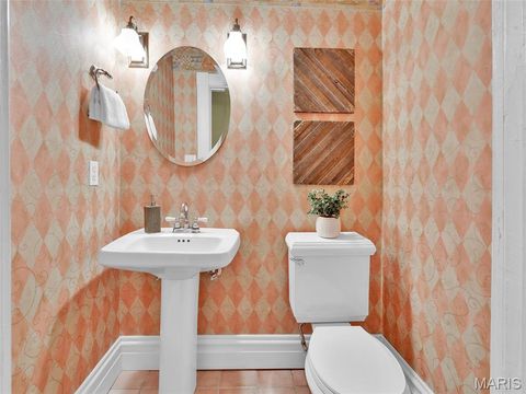 Tiny photo for 440 E Bradford Avenue, Webster Groves, MO 63119 (MLS # 26019232)