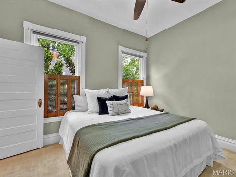 Tiny photo for 440 E Bradford Avenue, Webster Groves, MO 63119 (MLS # 26019232)