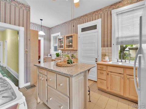 Tiny photo for 440 E Bradford Avenue, Webster Groves, MO 63119 (MLS # 26019232)