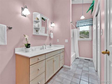 Tiny photo for 440 E Bradford Avenue, Webster Groves, MO 63119 (MLS # 26019232)