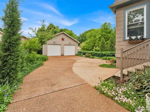 Tiny photo for 440 E Bradford Avenue, Webster Groves, MO 63119 (MLS # 26019232)