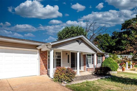 Tiny photo for 12759 Foxhound Drive, Maryland Heights, MO 63043 (MLS # 25069368)