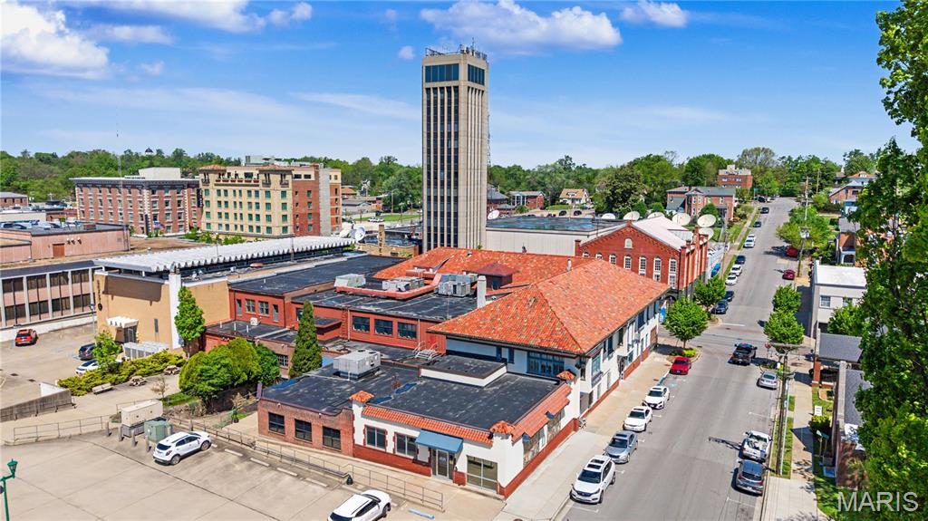 Range D - Commercial Lease