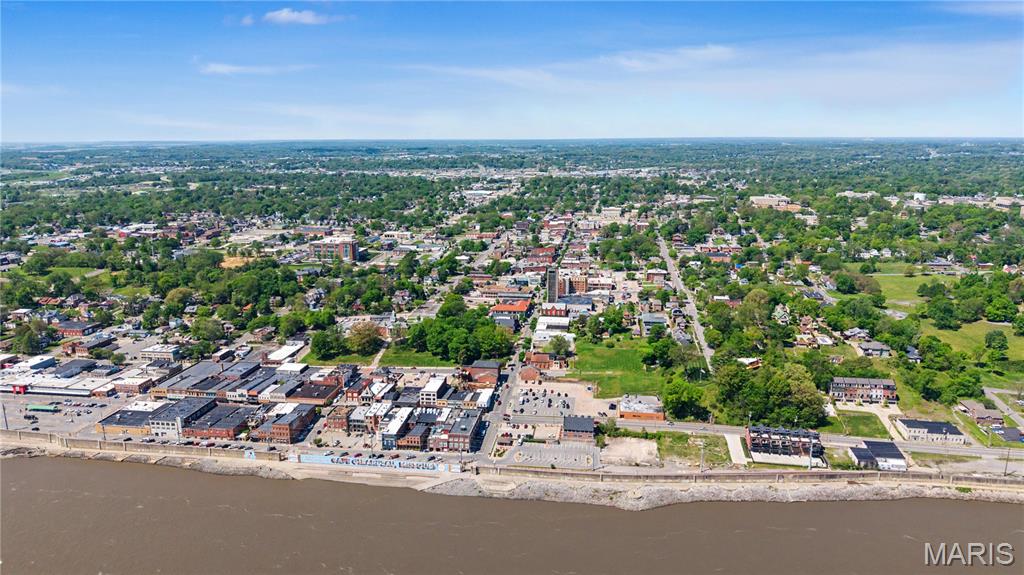 Range D - Commercial Lease