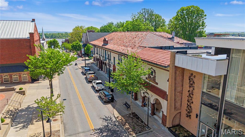 Range D - Commercial Lease