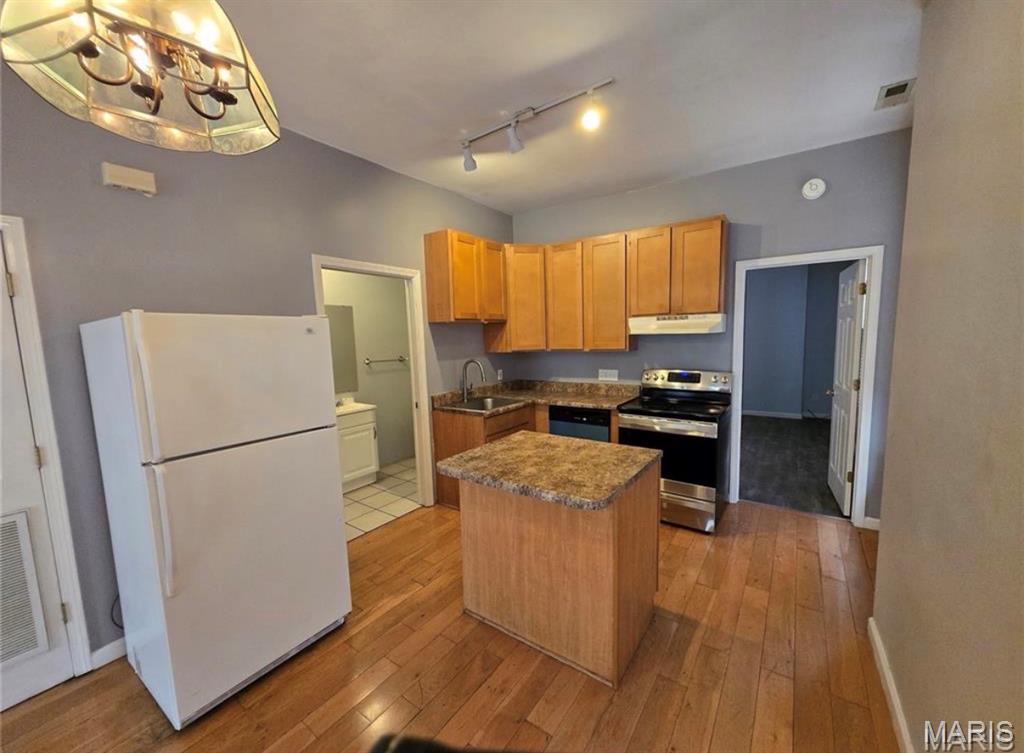 Labadie Lynchs Add - Residential Income