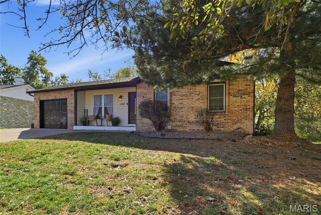 1262 Kings Trail Lane