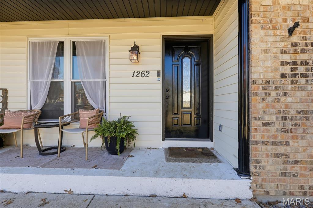 1262 Kings Trail Lane