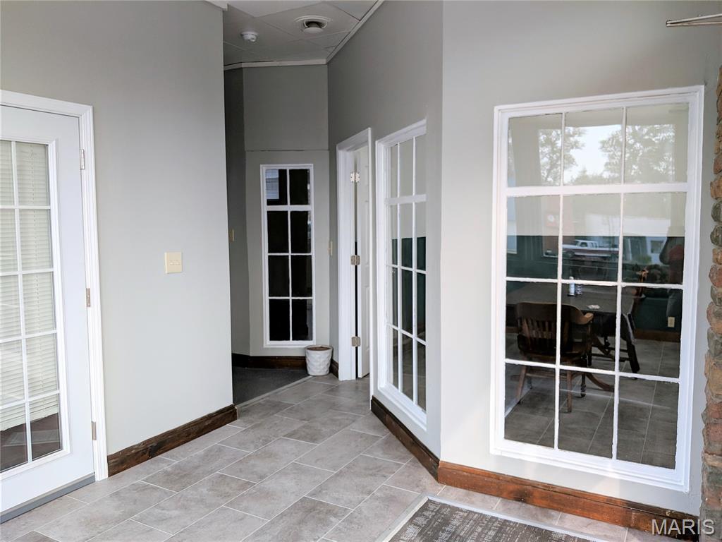 Normandy Grove - Commercial Lease