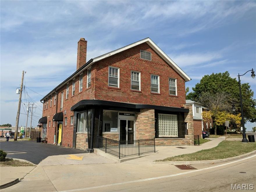Tired of working from home? Just need a little office space or two to work from in peace and quiet? Need a place to meet clients? Then this space near the University of Missouri is for you. There are 2 spaces available for $400 each per month. Rent includes all utilities, access to kitchenette, conference room, and bathroom. Other tenants include a fingerprinting company, an ice cream shop, and a Counselor. The two office spaces are available furnished or unfurnished. Window signage available. Busy corner location at Florissant Rd. and Natural Bridge Road at the fountain.