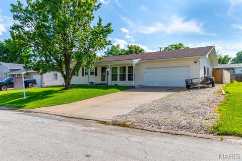 Tiny photo for 915 Concordia Street, Mexico, MO 65265 (MLS # 26046725)