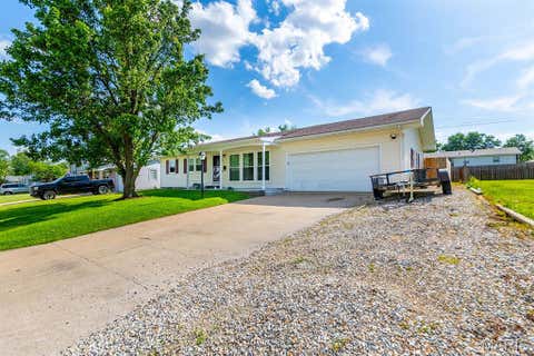 Tiny photo for 915 Concordia Street, Mexico, MO 65265 (MLS # 26046725)
