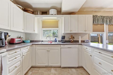 Tiny photo for 915 Concordia Street, Mexico, MO 65265 (MLS # 26046725)