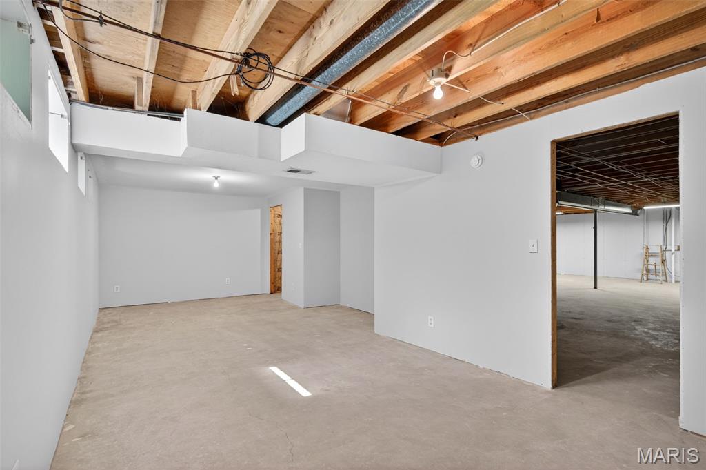 Copperfield #5 - Residential