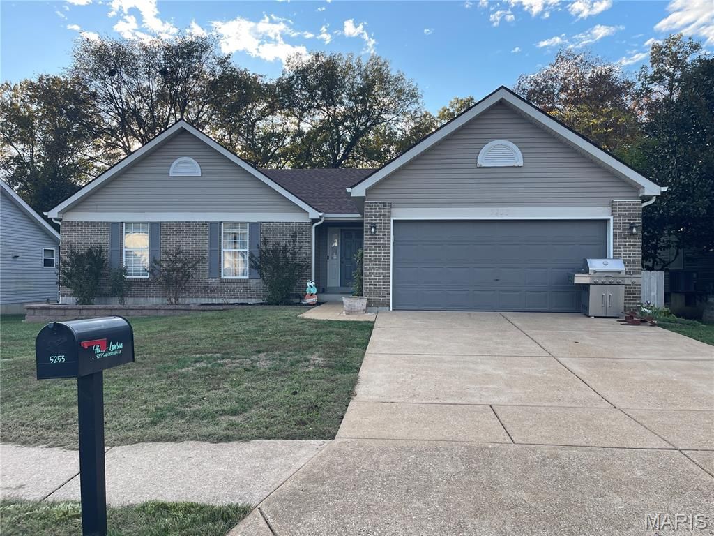 Photo of 5253 Seasonbrooks Lane, Imperial, MO 63052 (MLS # 25073436)
