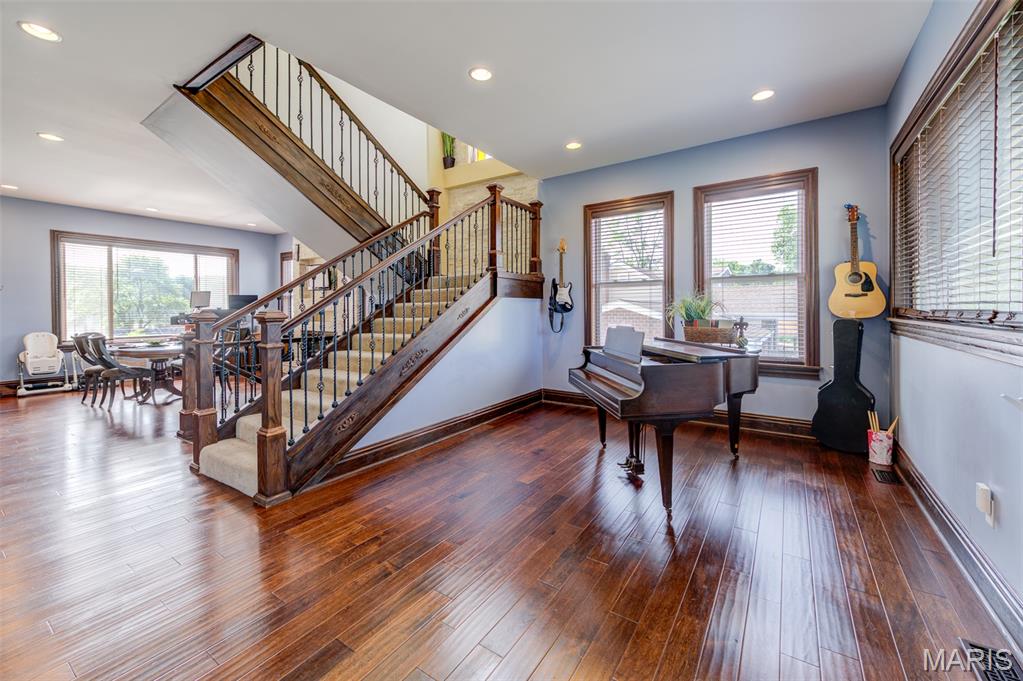 Unincorporated, Missouri 63129, United States, 5 Bedrooms Bedrooms, ,4 BathroomsBathrooms,Residential,Coming Soon,154662