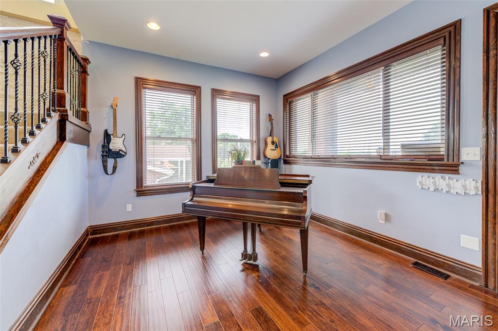 Unincorporated, Missouri 63129, United States, 5 Bedrooms Bedrooms, ,4 BathroomsBathrooms,Residential,Coming Soon,154662