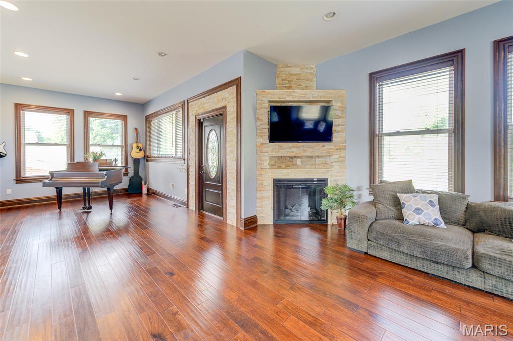 Unincorporated, Missouri 63129, United States, 5 Bedrooms Bedrooms, ,4 BathroomsBathrooms,Residential,Coming Soon,154662