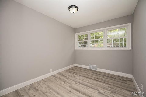 Tiny photo for 133 Embassy Lane, Kirkwood, MO 63122 (MLS # 26060863)