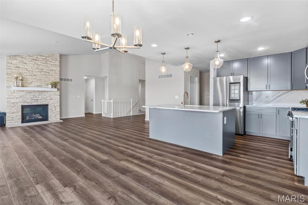 Kingston Hills - Residential