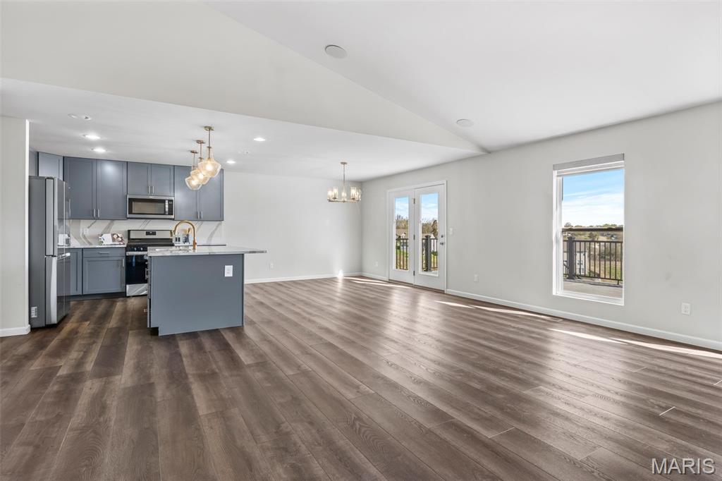 Kingston Hills - Residential