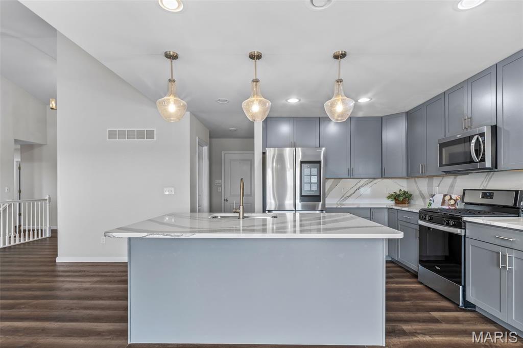 Kingston Hills - Residential