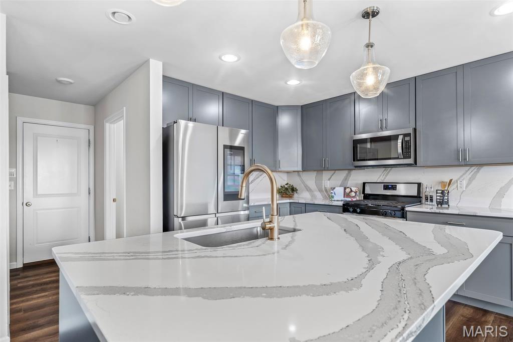 Kingston Hills - Residential