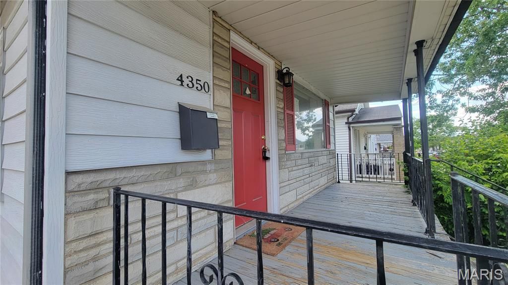 Photo of 4350 Bingham Avenue, St Louis, MO 63116 (MLS # 26027277)